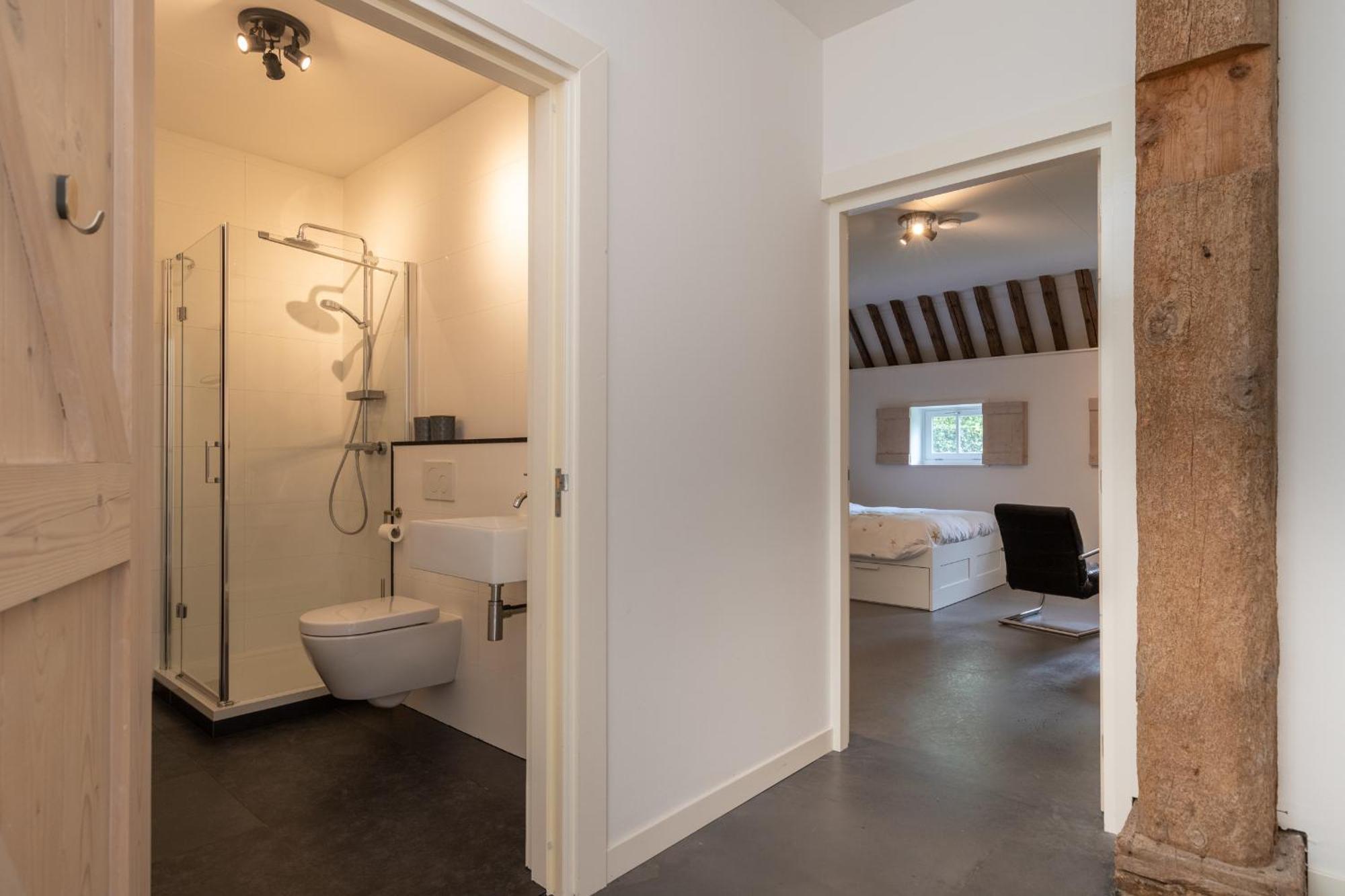 Iselmarpleats Comfortabele Studio Met Badkamer Gaast 外观 照片